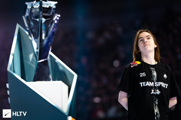 电竞比分数据统计：2025年指挥数据倒数排行榜，cadiaN位列倒一